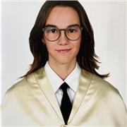 Ciao, mi chiamo Laura, sono madrelingua spagnola con esperienza nell'insegnamento didattico dello spagnolo ai bambini.